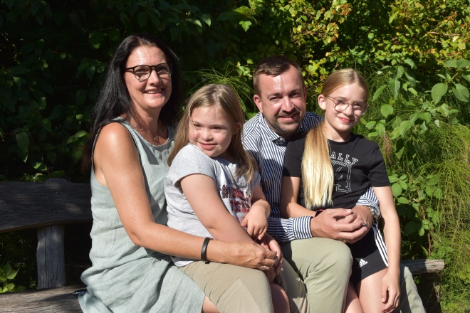 Familie Graber: Caja, Lina, Dominique und Ella, wohnen in Sissach